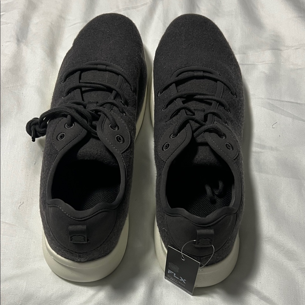 FLX Men's Black Sneakers with White Sole